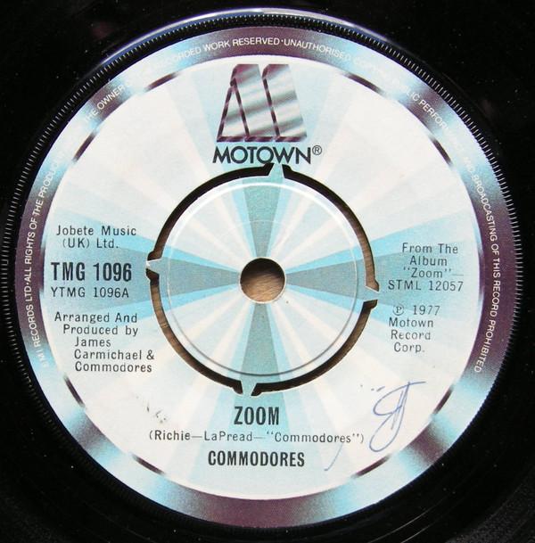 Commodores - Zoom