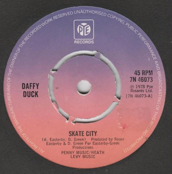 Daffy Duck  - Skate City
