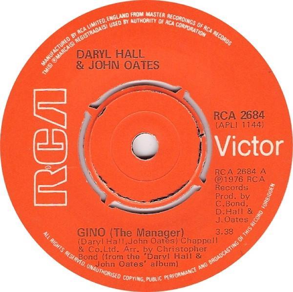 Daryl Hall & John Oates - Gino (The Manager)