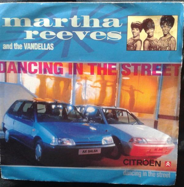 Martha Reeves & The Vandellas - Dancing In The Street