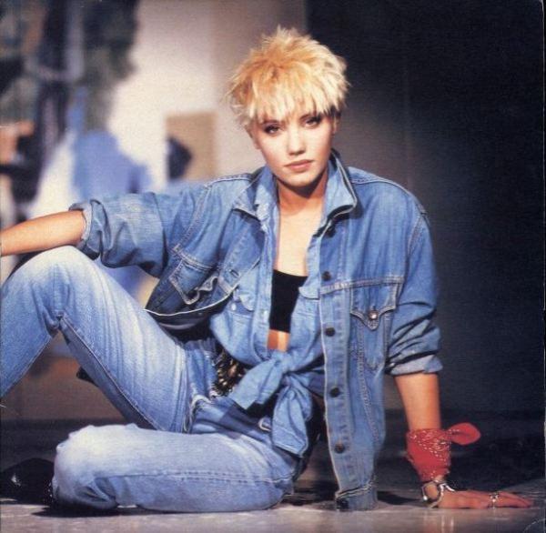 Suze Demarchi - Young Hearts