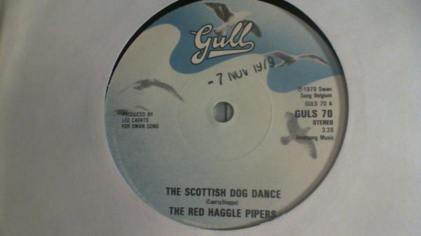 The Red Haggle Pipers - The Scottish Dog Dance